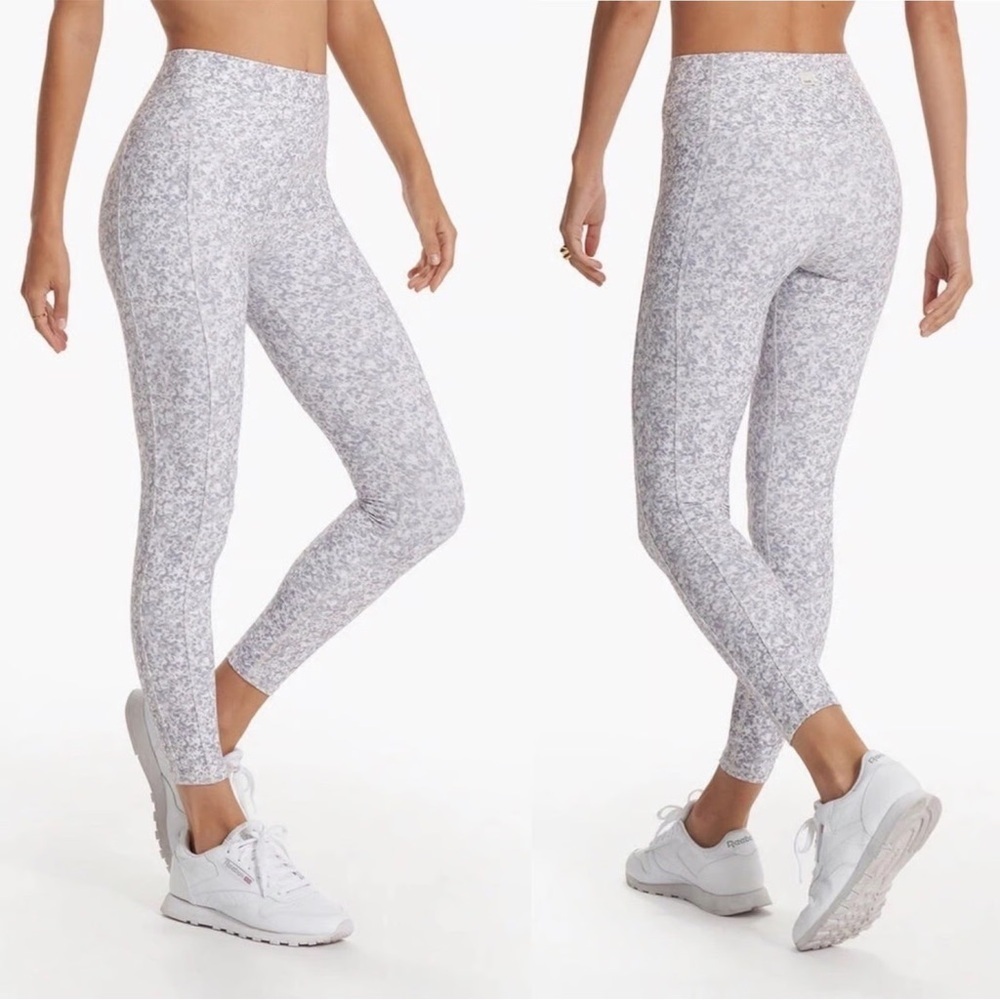 Vuori Studio Pocket Legging Short 23” - Light Micro Mini Camo SMALL